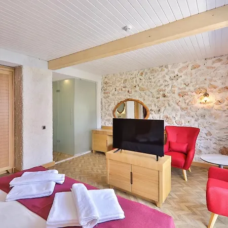 Szálloda Atalante 2*