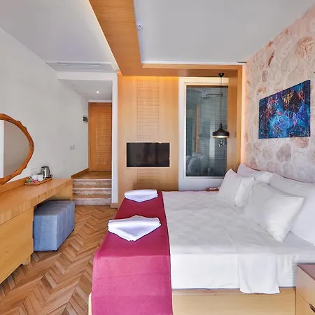 Otel Atalante