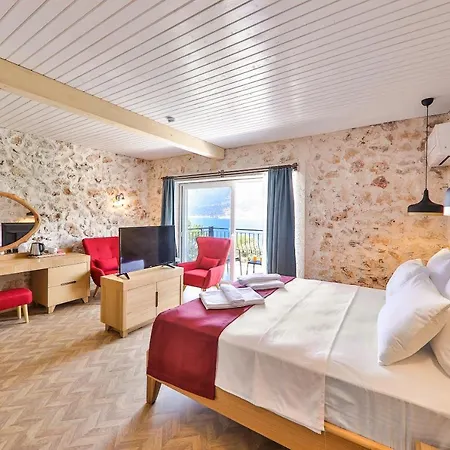 Ξενοδοχείο Atalante 2*