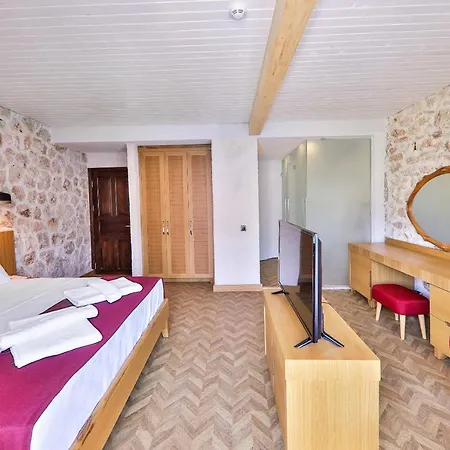 Atalante Otel Kaş