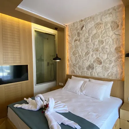 Atalante Otel