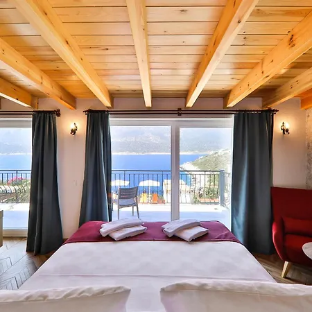 Otel Atalante