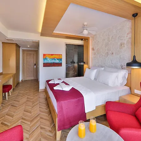 Otel Atalante 2*
