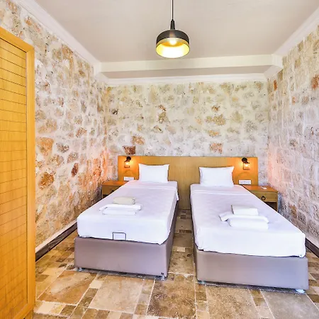 Hotel Atalante 2*